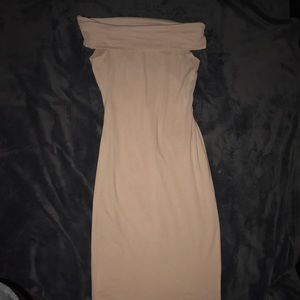 ✨Bodycon off-shoulder dress✨